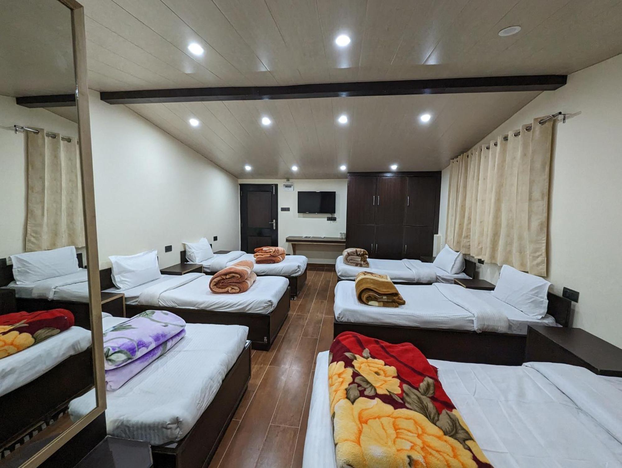 Himalayan Hideaway Bed & Breakfast Шимла Екстериор снимка